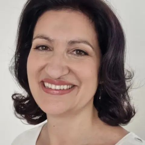 Professor Angela Crack