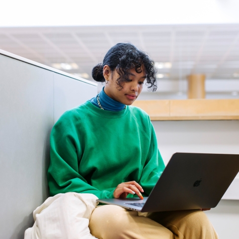 12/05/2021.University of Portsmouth - B Roll - Day One..All Rights Reserved - Helen Yates- T: +44 (0)7790805960.Local copyright law applies to all print & online usage. Fees charged will comply with standard space rates and usage for that country, region or state.