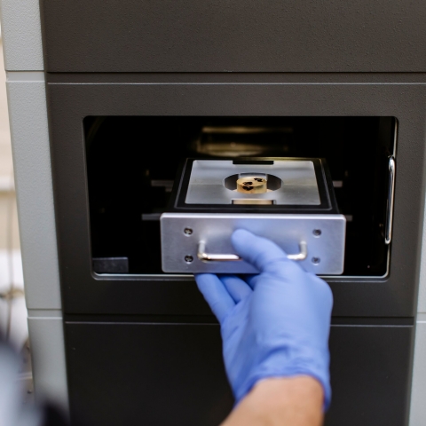 Femtosecond Laser Ablation (LA) and Laser Induced Breakdown Spectroscopy (LIBS) system