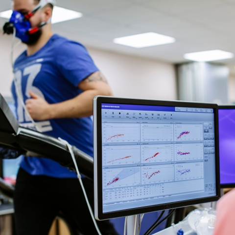  Students using sport science labs