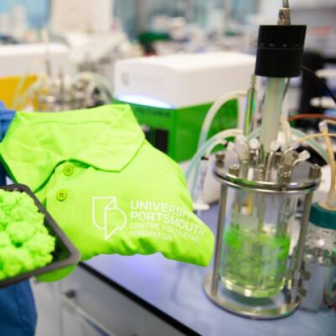 Deconstructing polyester 