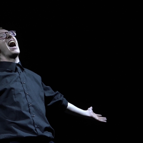 Taylor May singing on the Musical Theatre course