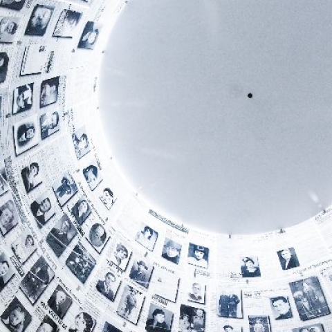 Holocaust - Photo by Eelco Böhtlingk on Unsplash