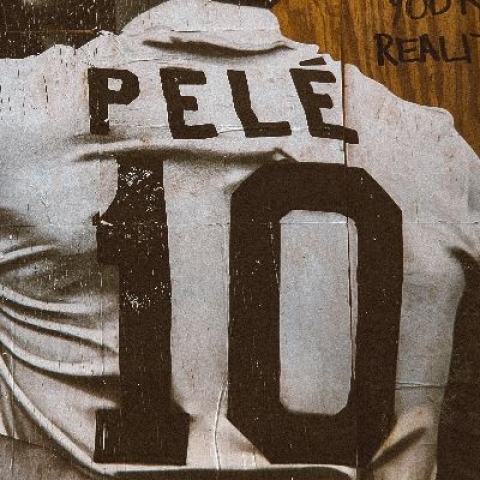 Pele - Photo by Jon Tyson on Unsplash