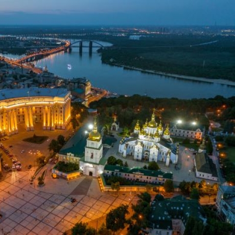 Picture of the Dnipro river in Kyiv
