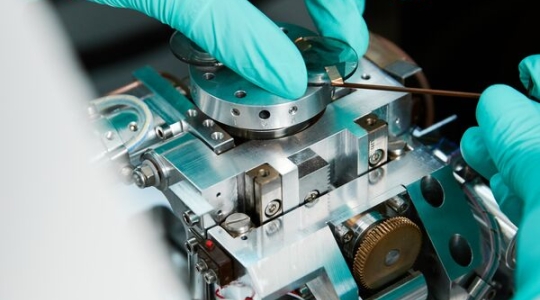 SEM Chamber sample holder