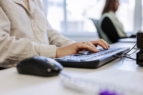 ** To only be used in relation to SEKE for Amy Doyle, Courtney Elkins, Leah Lewis, Lynda Povey, Carley Elkins, Eilish Gorse and Jaimes Harrington. **
- 15/06/2022.SEKE - University of Portsmouth ..All Rights Reserved - Helen Yates- T: +44 (0)7790805960.Local copyright law applies to all print & online usage. Fees charged will comply with standard space rates and usage for that country, region or state.