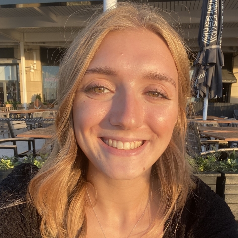 Portrait photo of Sarah smiling