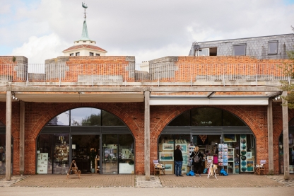 Wide shot of the Hotwalls Studios
Hot Walls - City Guide 2022