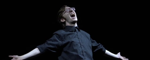 Taylor May singing on the Musical Theatre course