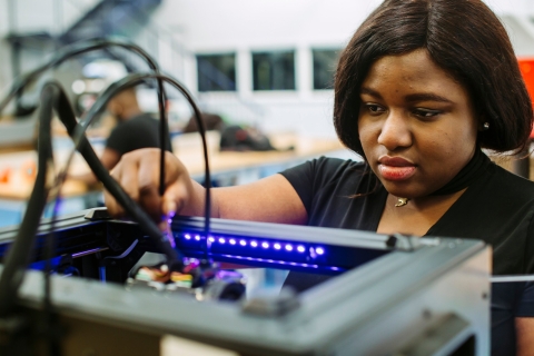 Student using composite lab