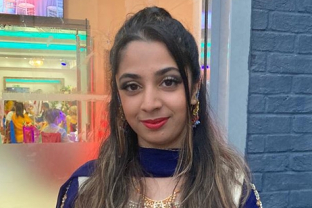 Aleena Paracha smiling to camera