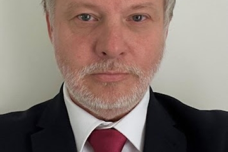 Headshot of Martyn Booth 