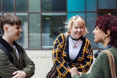 Copyright: Helen Yates Photography.
CRM and Web Team use only.